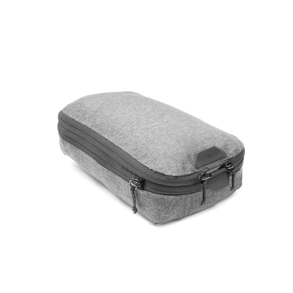 Travel Vacuum Seal Bags Vs. Packing Cubes: Is There A Winner? - Style Degree